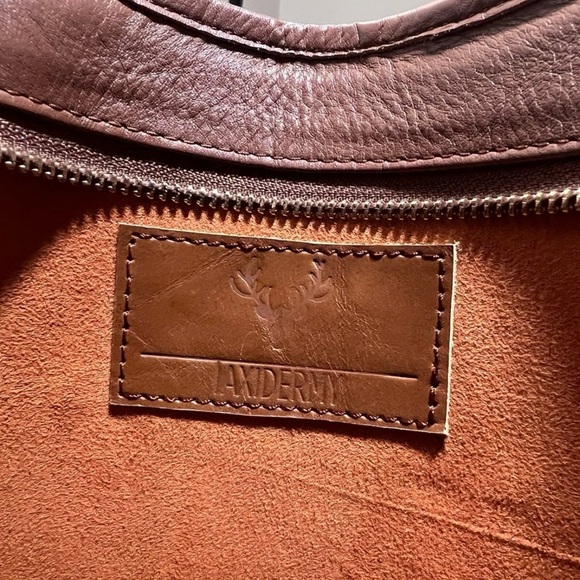 Just sits in my closet would love for it to find a good home - Picture 4 of 6